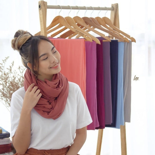 HTP Infinity Scarf
