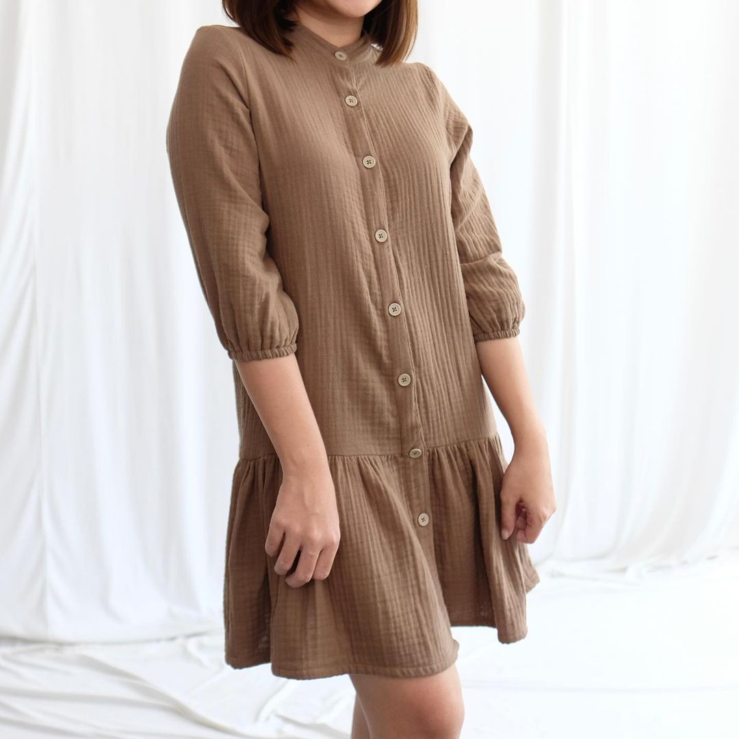 HTP Gauze Chinese Collar B-down Shirred Dress