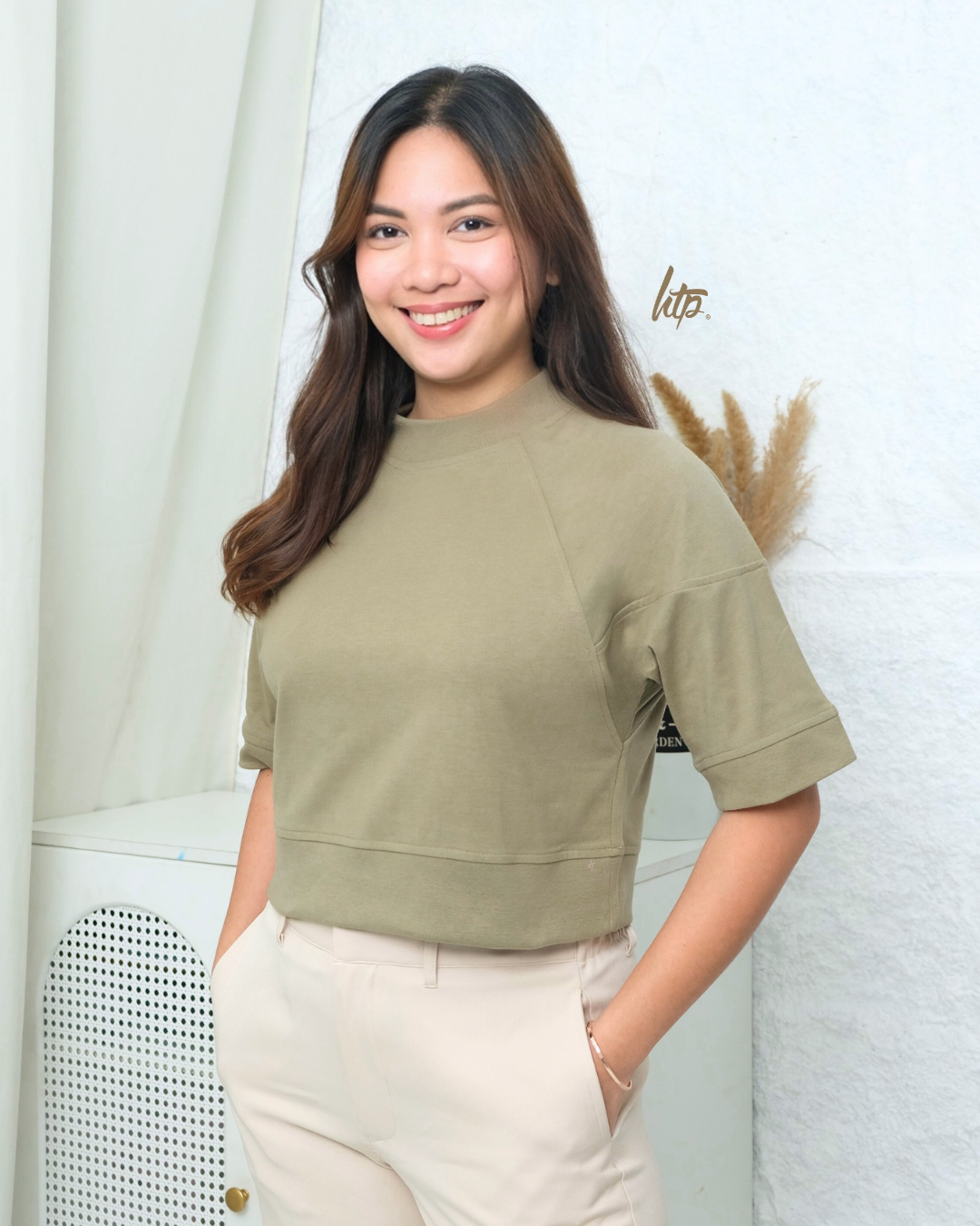 HTP Exclusives Women's Cropped Raglan Tee