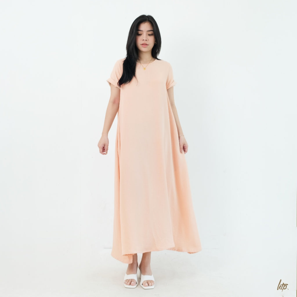 HTP Crinkle Maxi Zip Pockets Dress