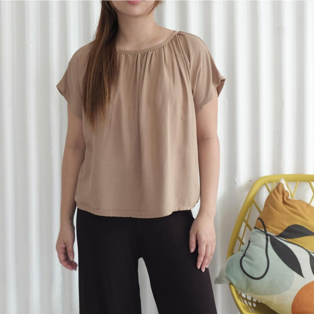 HTP Ruched Long Back Top